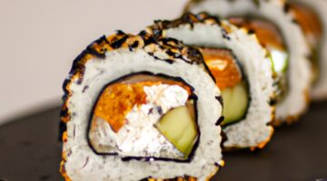 Sushi z čerstvého lososa sushi