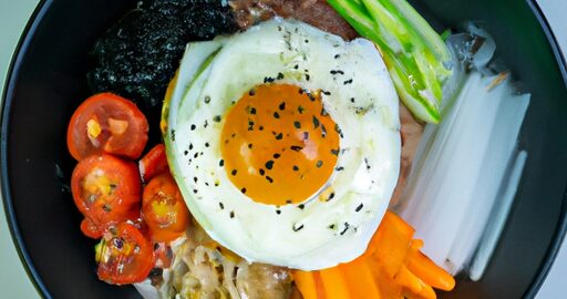 Bibimbap – korejská směs rýže a zeleniny.