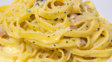 Klasická italská carbonara s těstovinami